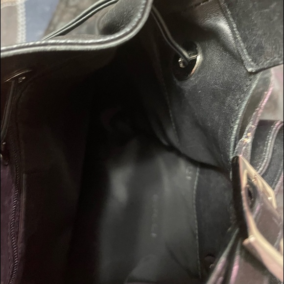 Gucci Purse - Picture 5 of 10